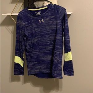 girls kind sleeve athletic top